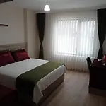 Kurt ホテル 3*