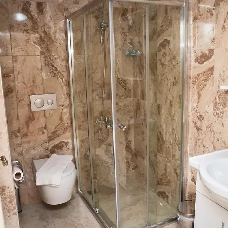 Kurt 3* ترابزون