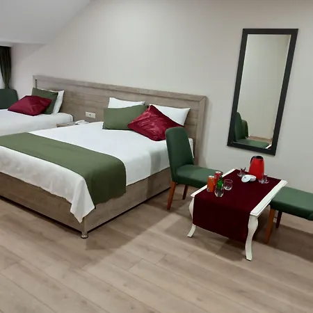 Hotel Kurt 3*